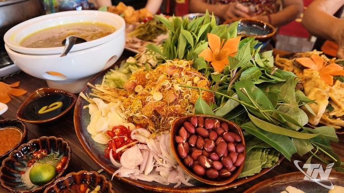 Thành phẩm món Gỏi cá lá chè xanh