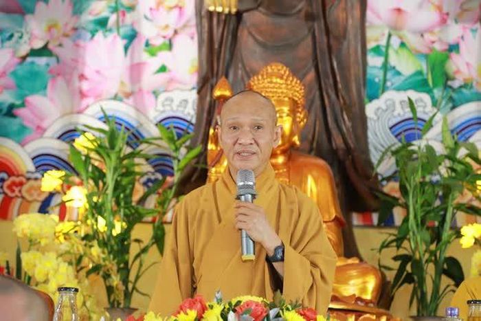  Hòa thượng Thích Thanh Điện ban đạo từ 