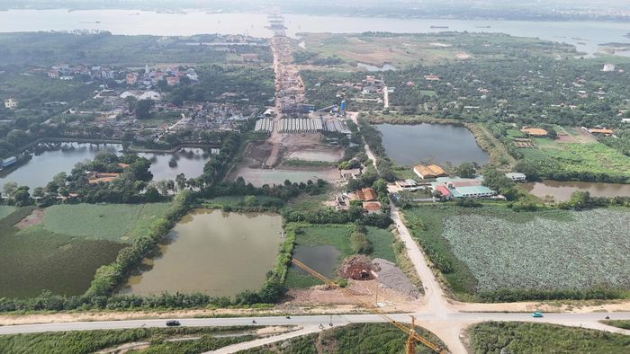 Khi hoàn thành vào tháng 7/2027 theo kế hoạch, cầu Thượng Cát sẽ trở thành nhịp nối mới qua sông Hồng, góp phần hoàn thiện mạng lưới giao thông khu vực Tây Bắc Hà Nội. Công trình được kỳ vọng tăng cường kết nối đô thị hai bên sông, giảm áp lực cho các tuyến đường hiện hữu, mở rộng không gian phát triển và tạo động lực thúc đẩy kinh tế - xã hội của Thủ đô.