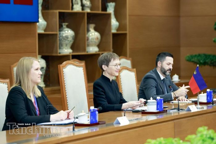 Thủ tướng Liechtenstein Brigitte Haas tại cuộc hội đàm.