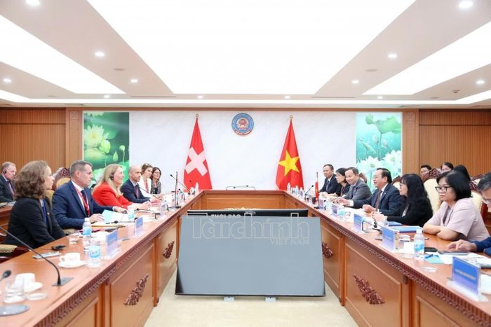Quang cảnh buổi tiếp. Ảnh: Dức Minh