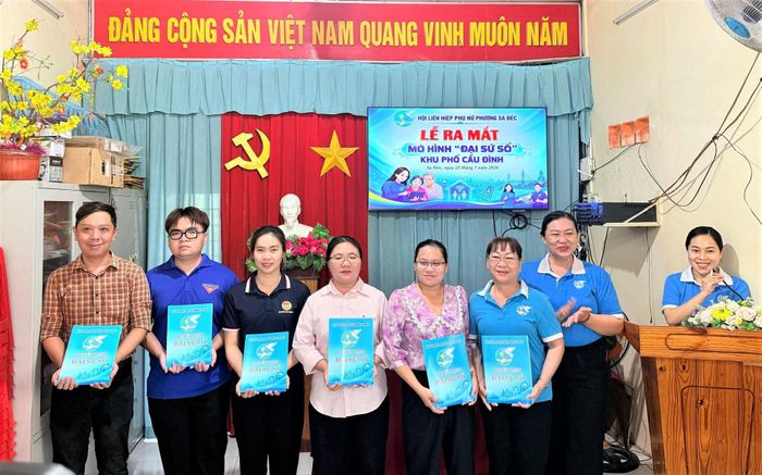 Hội Liên hiệp Phụ nữ phường Sa Đéc ra mắt mô hình "Đại sứ số"