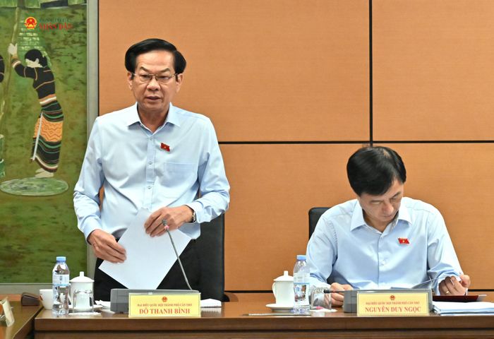 Trưởng đoàn đại biểu Quốc hội TP. Cần Thơ Đỗ Thanh Bình phát biểu. Ảnh: Quang Khánh