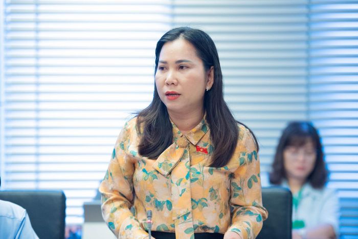 ĐBQH Lê Thị Ngọc Linh (Cà Mau) phát biểu. Ảnh: Xuân Quý