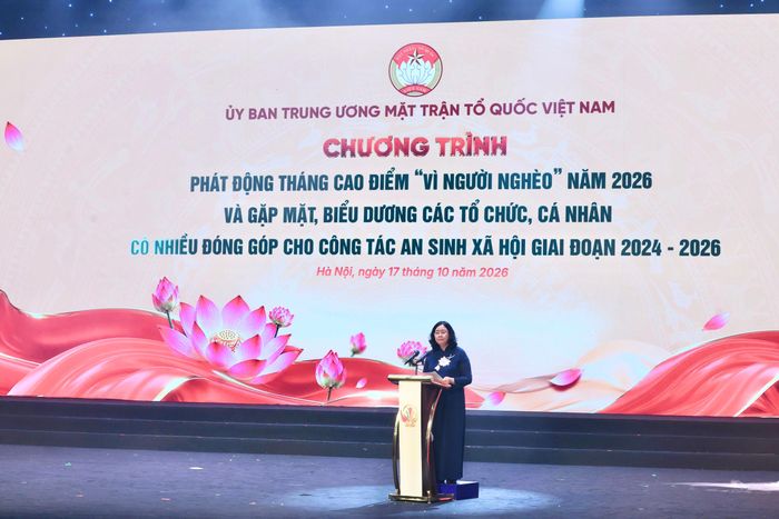 Chủ tịch Ủy ban Trung ương MTTQ Việt Nam Bùi Thị Minh Hoài kêu gọi các cơ quan, đơn vị, doanh nghiệp, các nhà hảo tâm cùng toàn thể đồng bào tích cực ủng hộ cho Quỹ "Vì người nghèo" các cấp cùng các chương trình bảo đảm an sinh xã hội do Mặt trận Tổ quốc phát động.