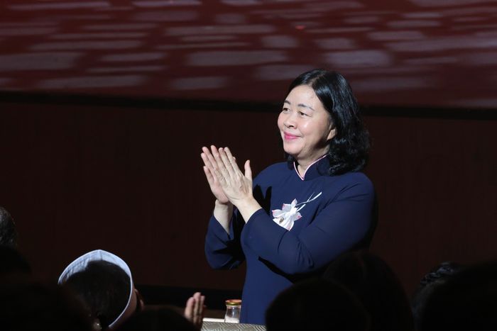 Bà Bùi Thị Minh Hoài, Ủy viên Bộ Chính trị, Bí thư Trung ương Đảng, Bí thư Đảng ủy Dân vận, Mặt trận và các đoàn thể Trung ương, Chủ tịch Ủy ban Trung ương MTTQ Việt Nam