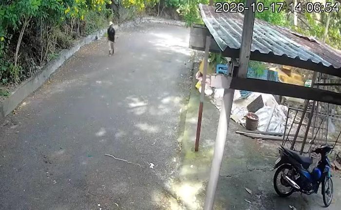 Hình ảnh ông N.H.V lúc mới đi bộ lên núi.