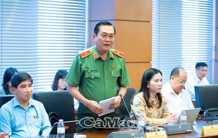 Thiếu tướng Hồ Việt Triều,Giám đốc Công an tỉnh Cà Mau, Uỷ viên Uỷ ban Quốc phòng, An ninh và Đối ngoại của Quốc hội