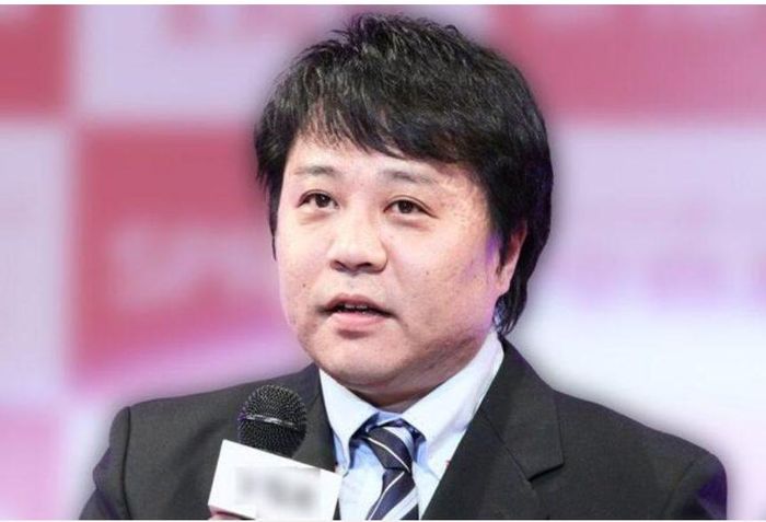 Nam nghệ sĩ vừa bị công ty đình chỉ hoạt động vì có hành vi lệch chuẩn. Ảnh: Yahoo News