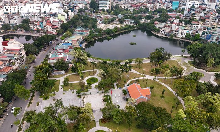 Mới đây, UBND phường Bạch Mai tổ chức hội nghị lấy ý kiến các cơ quan, tổ chức, cá nhân liên quan đến đồ án điều chỉnh tổng thể quy hoạch chi tiết tỷ lệ 1/500 Công viên Võ Thị Sáu, mở ra phương án tổ chức lại không gian tại khu vực này.