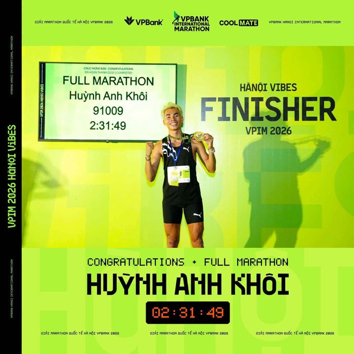 Huỳnh Anh Khôi là nhà vô địch cự ly full marathon của nam.