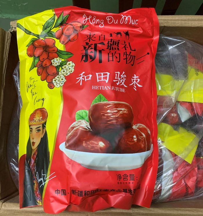 Sản phẩm táo đỏ nhãn hiệu “Hằng Du Mục” do Công ty Dịch Dương của Tôn Bằng kinh doanh. (Ảnh: Công an cung cấp)