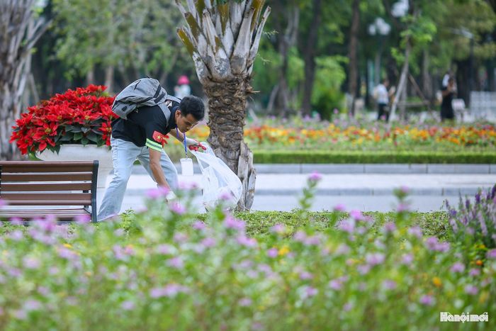 Điểm số không chỉ dựa vào tổng khối lượng mà còn phụ thuộc vào đặc điểm từng loại rác. Đặc biệt, các loại rác thải kích thước nhỏ nhưng gây tác hại tiêu cực cho môi trường như đầu lọc thuốc lá được tính hệ số điểm rất cao, qua đó rèn luyện cho người dân thói quen không bỏ sót rác nhỏ trong không gian công cộng.