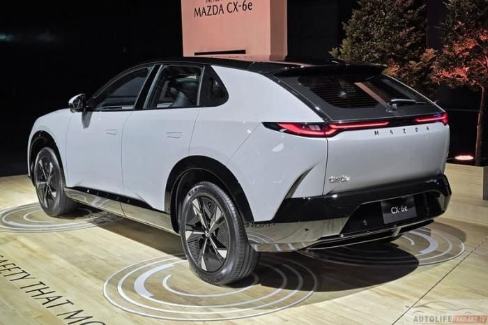 Mazda CX-6e có chiều dài 4.850 mm