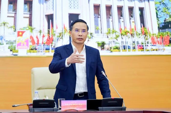 Thống đốc NHNN Phạm Đức Ấn chủ trì cuộc họp