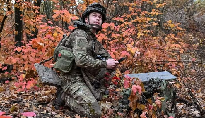Ông nhận định sự cố cho thấy mức độ phụ thuộc của quân đội Ukraine vào một hệ thống liên lạc do doanh nghiệp tư nhân cung cấp.