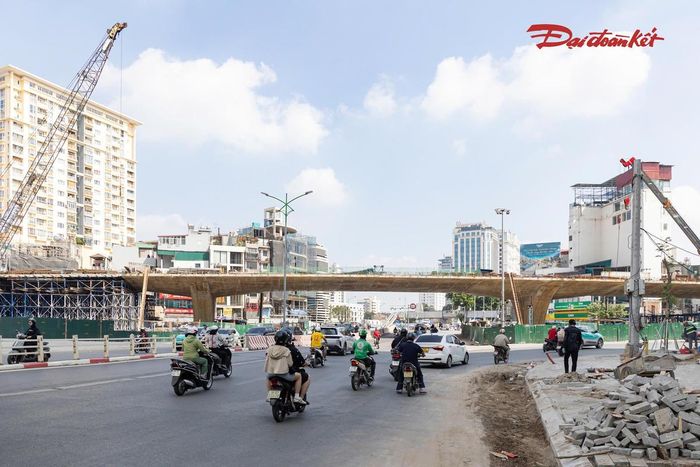 Đây là những hạng mục quan trọng để hoàn thiện dự án Vành đai 1 đoạn Hoàng Cầu - Voi Phục. Theo kế hoạch, hai cầu vượt phấn đấu hoàn thành trước ngày 31/12/2026. Toàn bộ dự án dự kiến hoàn thành trong năm 2026.