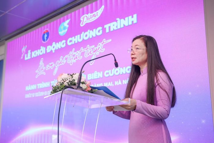  Bà Nguyễn Thị Thu Hiền - Ủy viên Ban Thường vụ Đảng ủy Trung ương Hội, Phó Chủ tịch Hội Liên hiệp Phụ nữ Việt Nam - cho rằng cần hướng dẫn, hỗ trợ kịp thời các em gái bước vào tuổi dậy thì. 