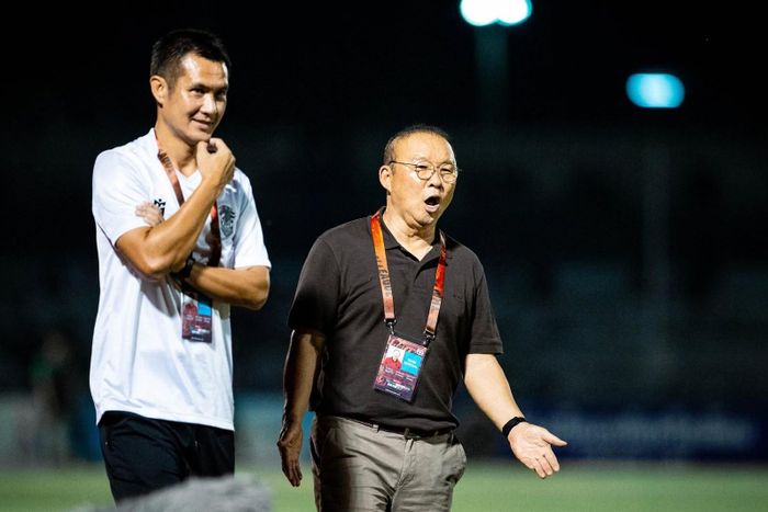 HLV Park liên tục gặp vấn đề với trọng tài ở Thái Lan. Ảnh: Kanchanaburi FC.