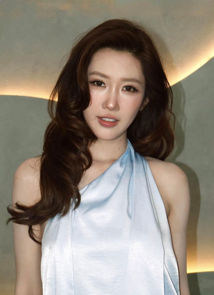  Nữ diễn viên khẳng định không trực tiếp mượn đồ của thương hiệu. Ảnh: FBNV. 