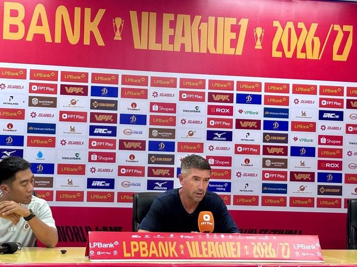 HLV Harry Kewell tự hào về tinh thần chiến đấu của các học trò sau chiến thắng trong trận derby Thủ đô