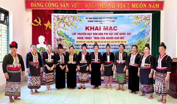 Thông qua lớp truyền dạy, thế hệ trẻ dân tộc Khơ Mú ở Mường Pồn có thêm cơ hội tìm hiểu, thực hành và tiếp nối di sản văn hóa của dân tộc mình