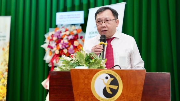 Bác sĩ chuyên khoa 2, Hồ Văn Hân, Giám đốc Viện Y dược học dân tộc Thành phố Hồ Chí Minh chia sẻ tại chương trình. (Ảnh: CTV)