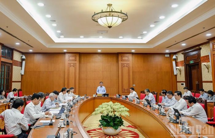 Quang cảnh buổi làm việc. (Ảnh: DUY LINH)