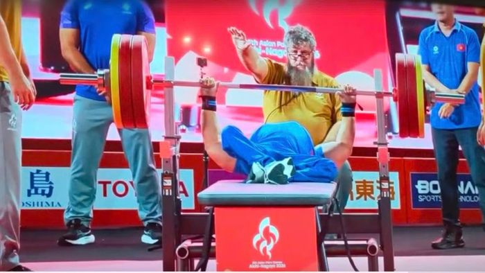 Nguyễn Bình An đạt mức tạ tốt nhất 160kg. (Ảnh: Ủy ban Paralympic Việt Nam)