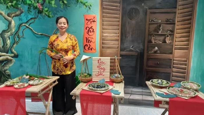 Giới thiệu các món ăn truyền thống của Việt Nam tại Trung tâm Xúc tiến Thương mại và Đầu tư Thành phố Hồ Chí Minh. (Ảnh: CTV)