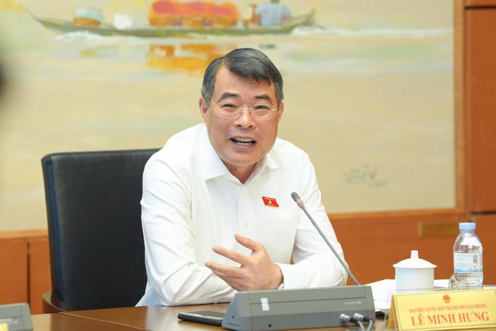 Thủ tướng Lê Minh Hưng phát biểu thảo luận tại tổ. Ảnh: TRỌNG HẢI