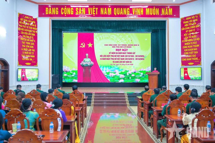 Quang cảnh buổi họp mặt.