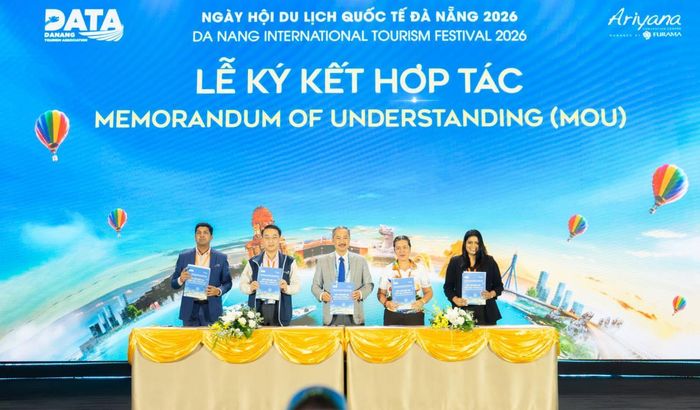 Các đối tác ký kết hợp tác tại sự kiện.