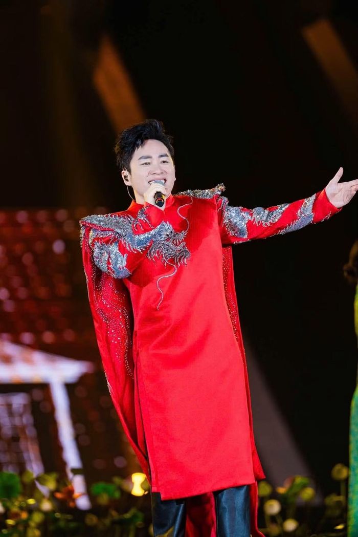 'Divo' Tùng Dương chia sẻ anh rất tự hào khi được góp giọng trong concert lớn này.