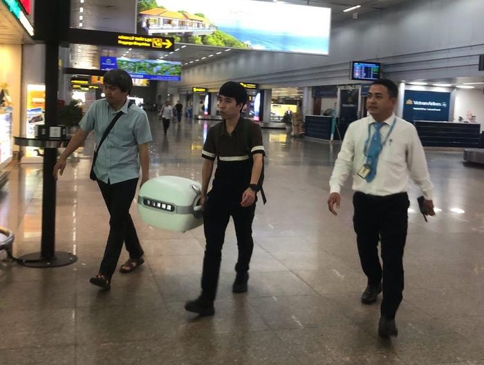  Hàng không ưu tiên vận chuyển đoàn y tế và mô, tạng hiến, bảo đảm “thời gian vàng” cho ghép tạng. Ảnh: VNA 