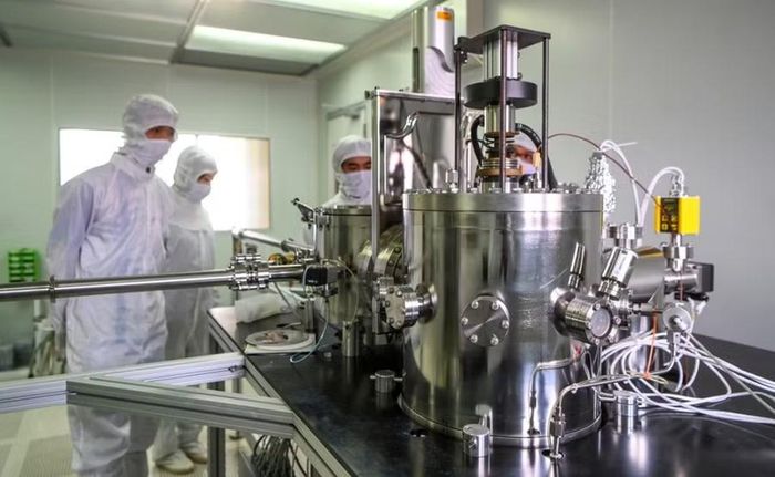 Bên trong phòng Lab của Đại học Quốc gia Hà Nội. Ảnh: VNU