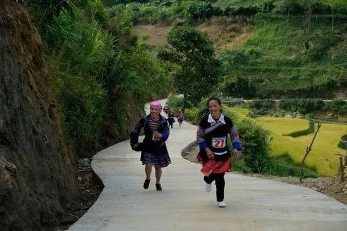 Giải chạy thu hút nhiều phụ nữ Lao Chải tham gia. (Ảnh: Việt Hoàng)