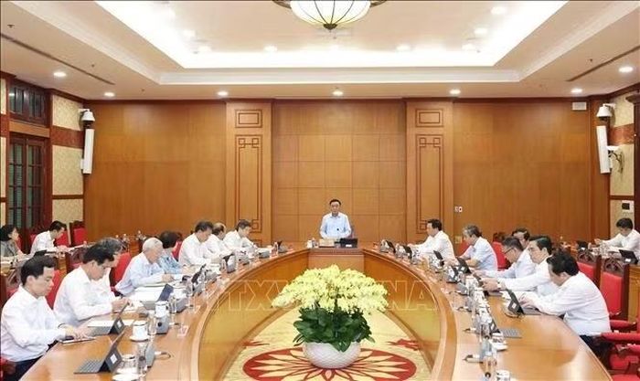 Tham dự cuộc họp có: Ủy viên Bộ Chính trị, Bí thư Đảng ủy, Giám đốc Học viện Chính trị quốc gia Hồ Chí Minh Đoàn Minh Huấn; lãnh đạo Văn phòng Trung ương Đảng, một số Ban Đảng Trung ương, bộ, ngành. Ảnh: TTXVN