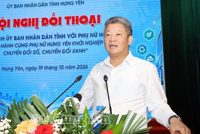 Ông Nguyễn Mạnh Quyền, Chủ tịch UBND tỉnh phát biểu tại hội nghị. Ảnh: Báo Hưng Yên.