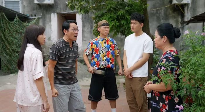 Một cảnh trong phim "Xóm nhỏ". Ảnh: VTV