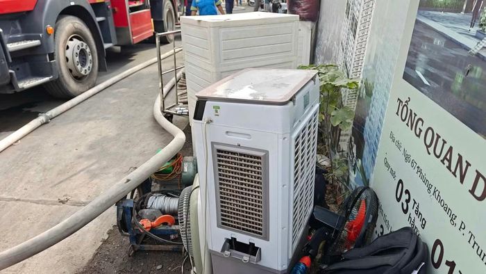 Nhiều tài sản được di chuyển ra ngoài.
