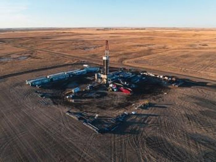 Hình 2. Giàn khoan tại giếng phát hiện Lawson, tháng 11/2025 (Nguồn Max Power Mining Corp.)