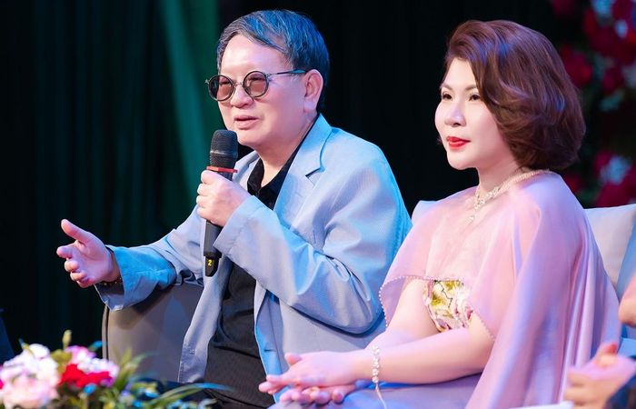 Ca sĩ Phương Mai và nhạc sĩ Đức Trịnh tại sự kiện. 