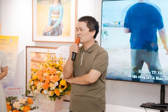 Họa sĩ chia sẻ hành trình trải nghiệm và ý tưởng sáng tạo hội họa qua “Sắc màu xuyên Việt”.