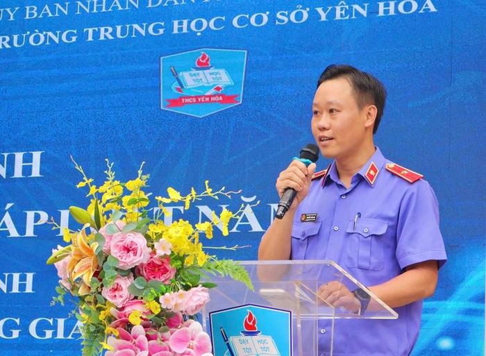 Đồng chí Nguyễn Tuấn Anh, Bí thư Đoàn Thanh niên VKSND tối cao phát biểu.