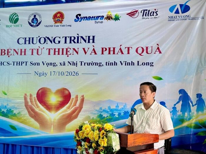 Đồng chí Nguyễn Hoàng Dũng – Tỉnh ủy viên, Bí thư Đảng ủy, Viện trưởng VKSND tỉnh Vĩnh Long phát biểu tại lễ tổng kết chương trình.