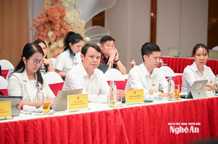 Các đại biểu tham dự phiên giải trình. Ảnh: Thành Cường