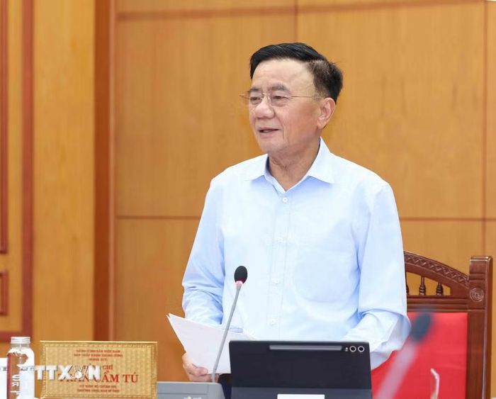 Thường trực Ban Bí thư Trần Cẩm Tú phát biểu chỉ đạo tại buổi làm việc. (Ảnh: Phương Hoa/TTXVN)
