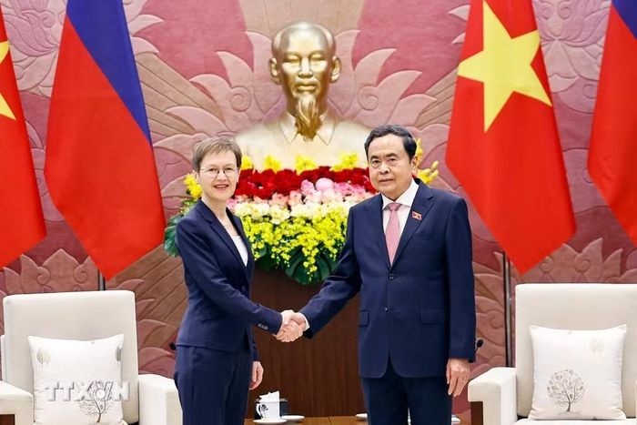 Chủ tịch Quốc hội Trần Thanh Mẫn hội kiến Thủ tướng Công quốc Liechtenstein Brigitte Haas. (Ảnh: Doãn Tấn/TTXVN)