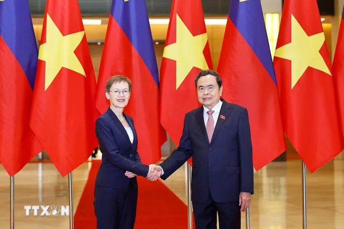 Chủ tịch Quốc hội Trần Thanh Mẫn hội kiến Thủ tướng Công quốc Liechtenstein Brigitte Haas. (Ảnh: Doãn Tấn/TTXVN)